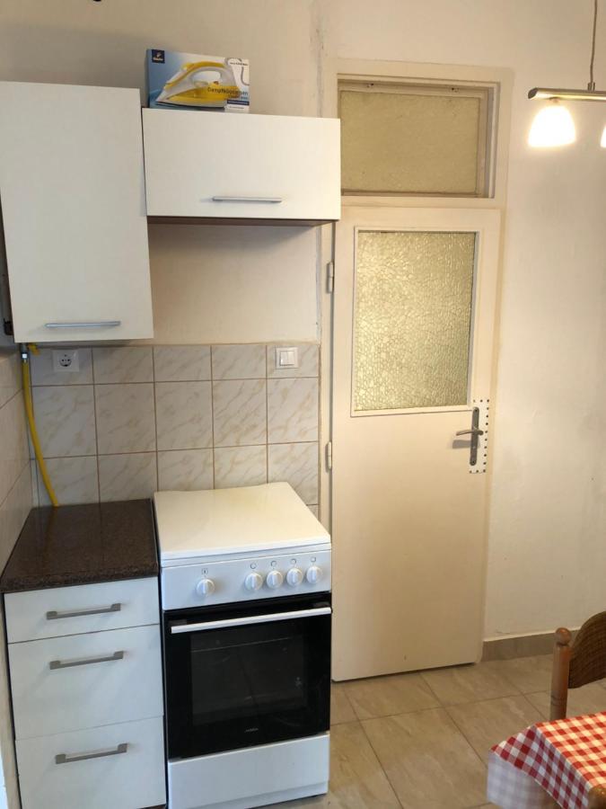 Apartman Becsi Utca ショプロン エクステリア 写真